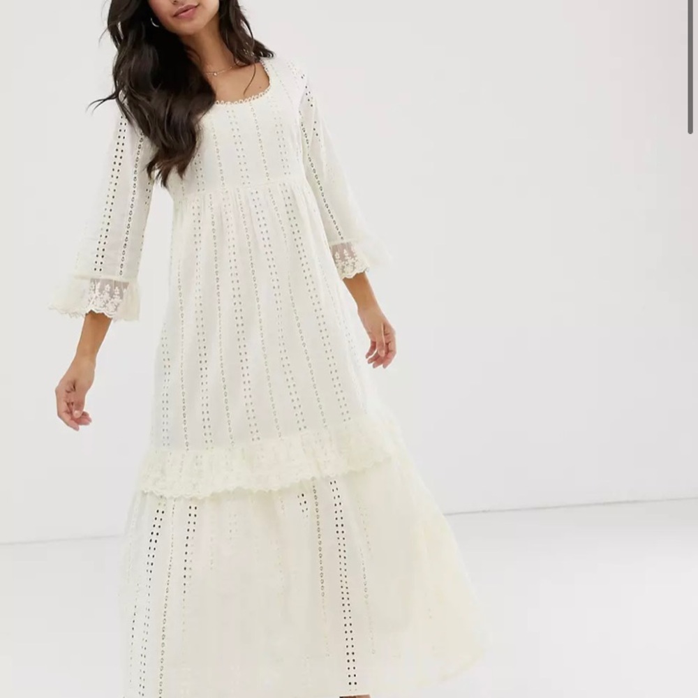 Vero Moda cream eyelet lace maxi dress size med in excellent  condition size Med